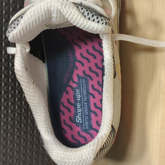 Skechers shape ups running shoes - Picture 7 of 7
